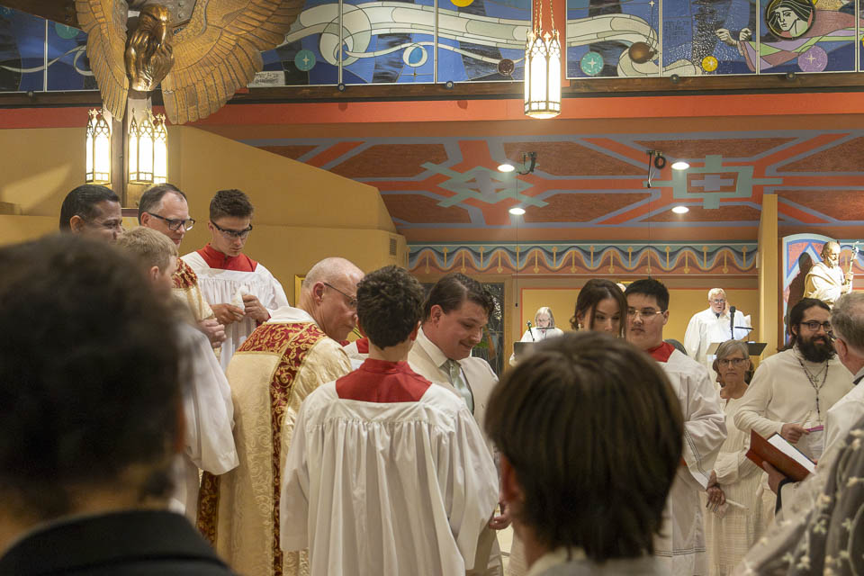 2026-StMary-EasterVigil (134 of 215).jpg
